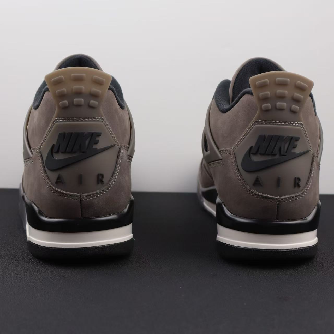 JORDAN 4S RETRO