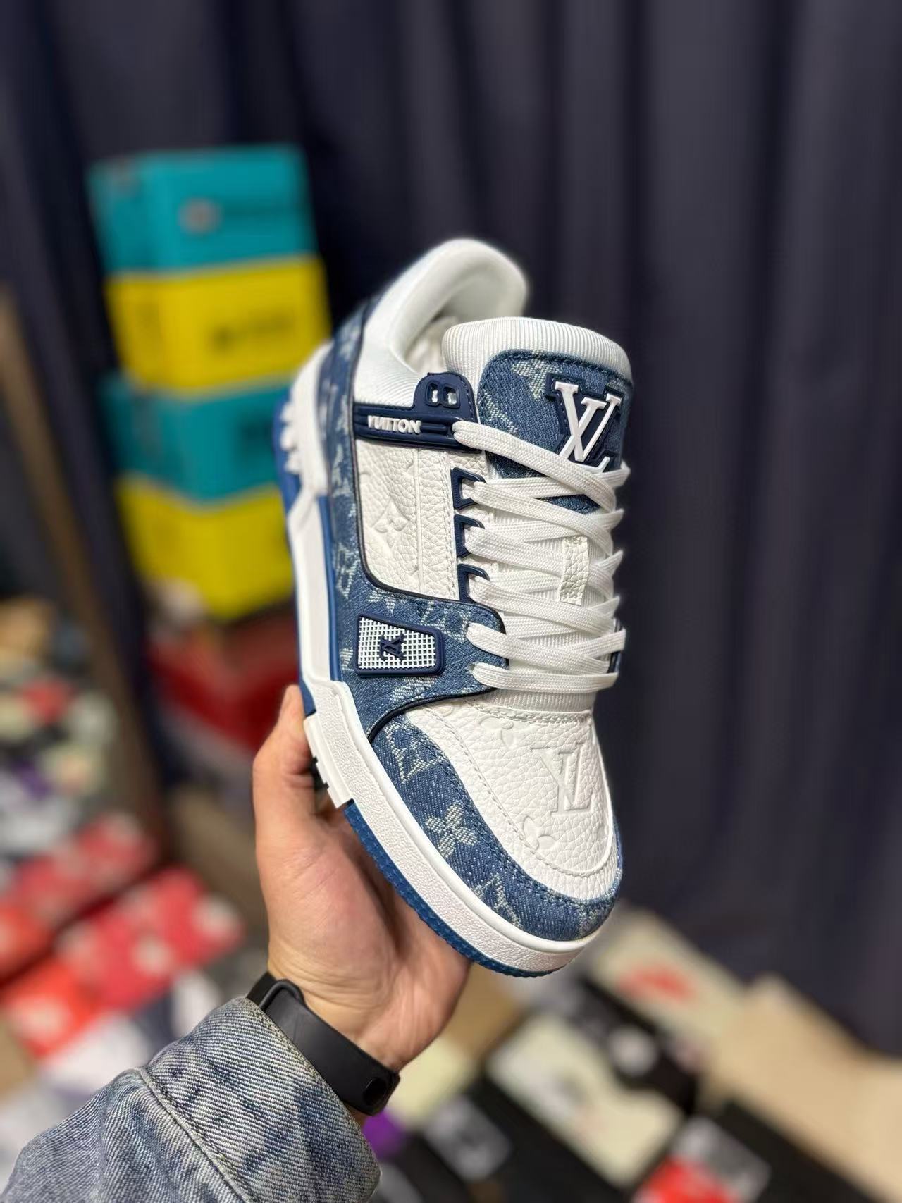LV SHOES