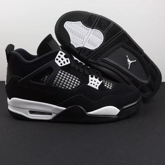 JORDAN 4S RETRO WHITE THUNDER