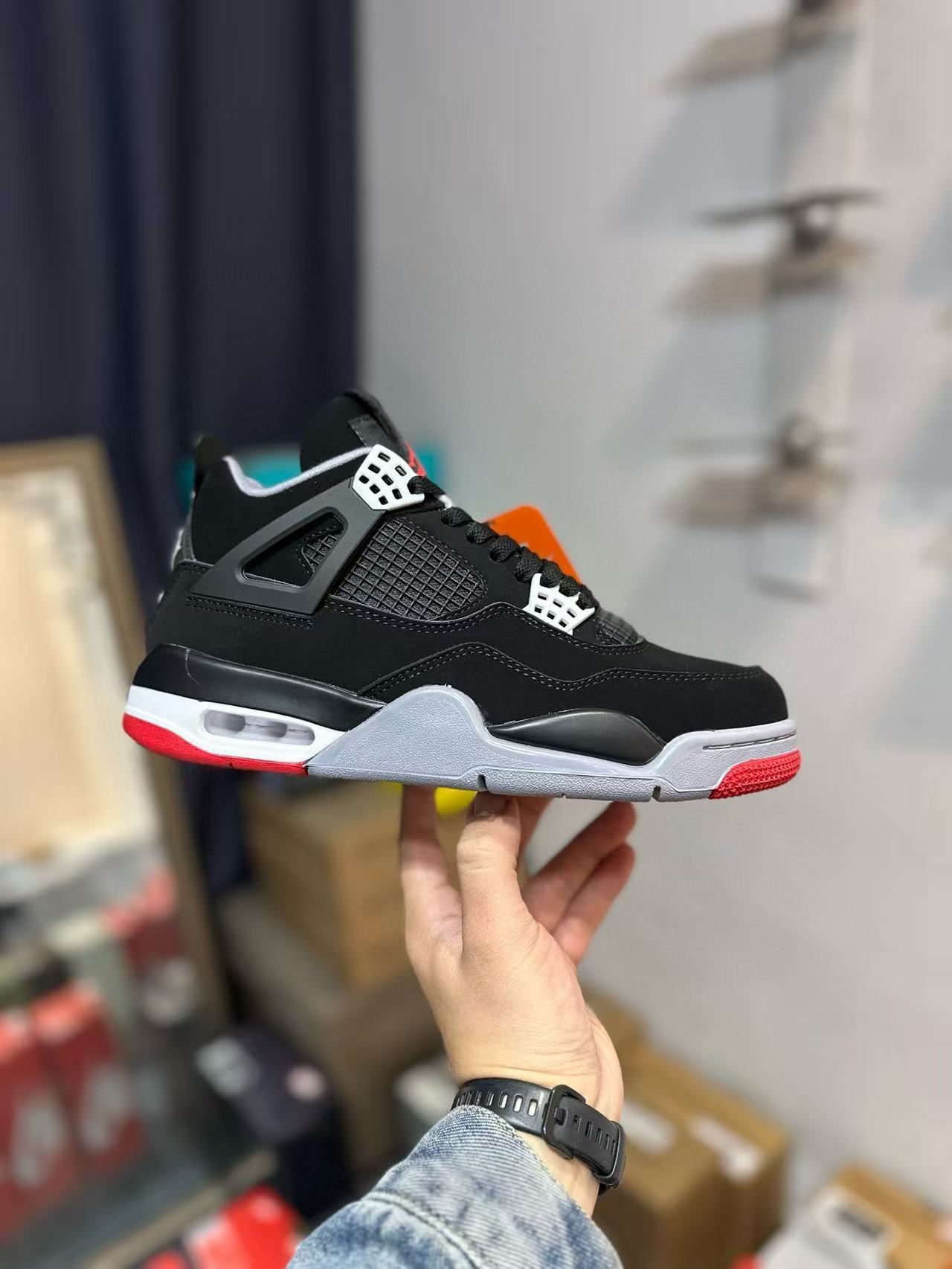 JORDAN 4S RETRO