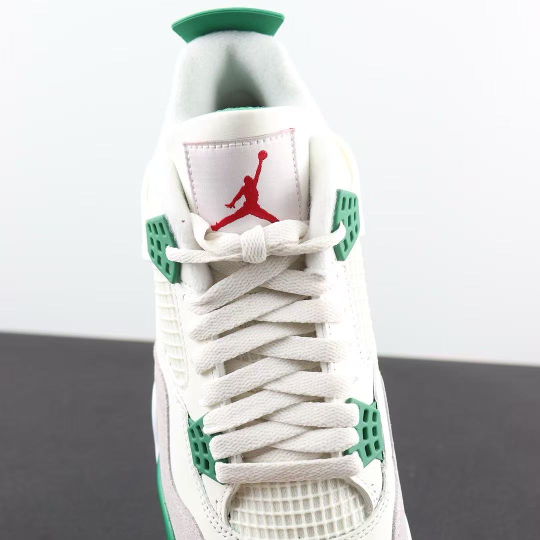 JORDAN 4S RETRO